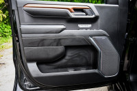 Leather Seats, Cooled Seats, Bose Premium Audio, Wireless Charging, Heated Rear Seats! 6 LOCATIONS K... (image 8)