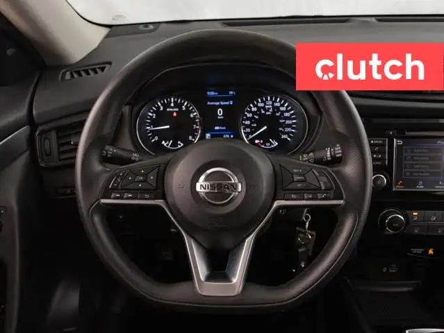 2019 Nissan Rogue S w/ Apple CarPlay & Android Auto, Rearview Ca dans Autos et camions dans Ottawa - Image 21