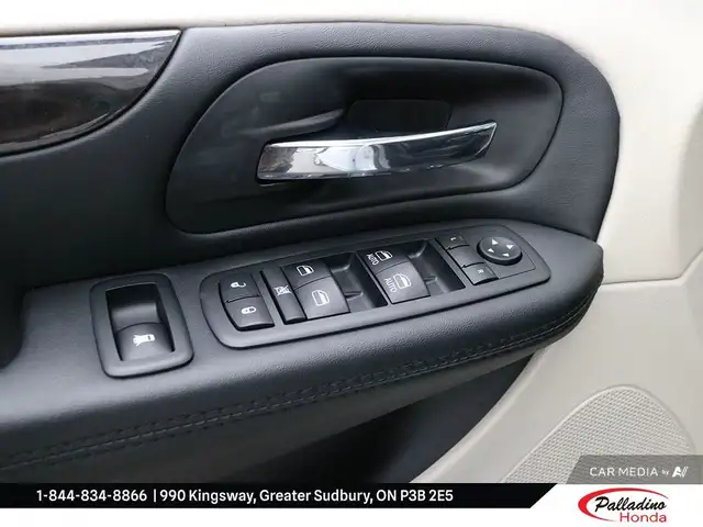 2018 Dodge Grand Caravan Crew Plus in Cars & Trucks in Sudbury - Image 22