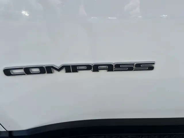 2018 Jeep Compass Limitée in Cars & Trucks in Saint-Hyacinthe - Image 19