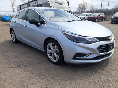  2017 Chevrolet Cruze Premier, Leather, Htd Steering & Seats, Re