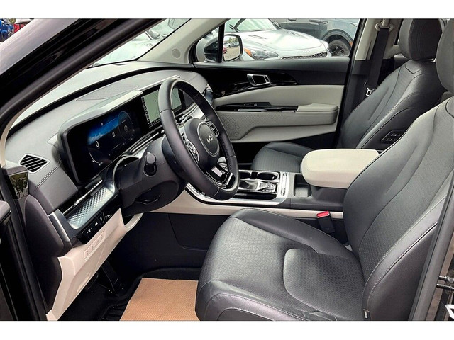 2024 Kia Carnival SX in Cars & Trucks in Barrie - Image 2