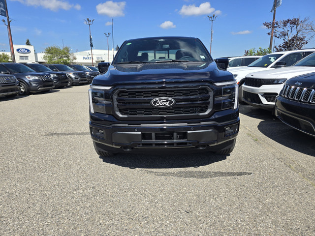 2025 Ford F-150 LARIAT | BLACK APP PKG | MOBILE OFF PKG | TOW PK in Cars & Trucks in Calgary - Image 2