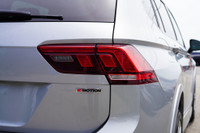 KEY FEATURES : CLEAN CARFAX | KEYLESS ENTRY | PUSH BUTTON START | PREMIUM WHEELS | REARVIEW CAMERA |... (image 9)