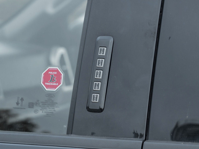 2020 Ford F-150 XLT Lariat, Well Maintained, Loaded in Cars & Trucks in Markham / York Region - Image 2