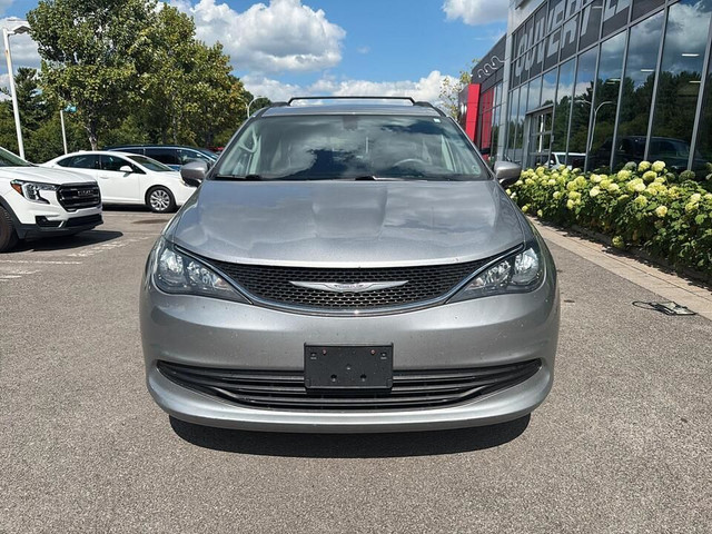 2017 Chrysler Pacifica LX SIEGE CHAUFFANT NAV CAMERA DE RECUL in Cars & Trucks in Laval / North Shore - Image 2