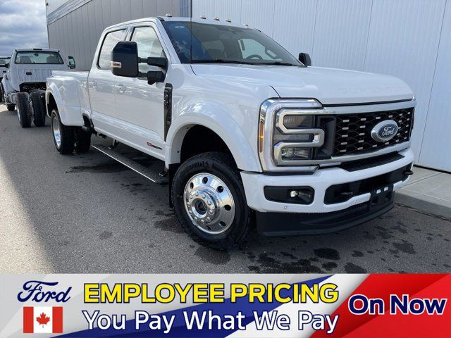 2025 Ford Super Duty F-450 DRW Platinum in Cars & Trucks in Strathcona County