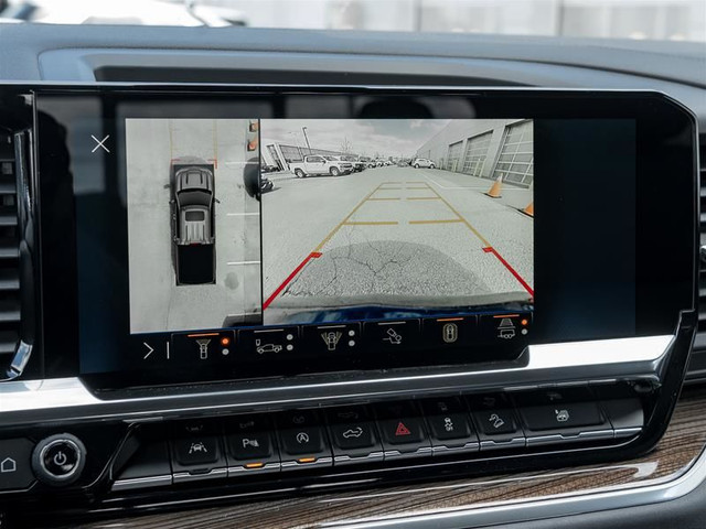 2025 Chevrolet Silverado 1500 Crew Cab Short Box 4-Wheel Drive R in Cars & Trucks in Mississauga / Peel Region - Image 4