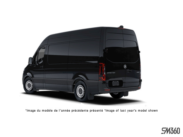 2024 Mercedes-Benz Sprinter 2500 144 Wheelbase High Roof RWD in Cars & Trucks in City of Montréal - Image 2