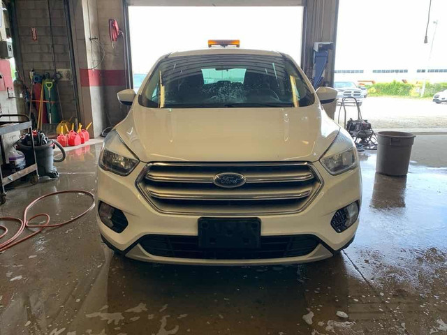2017 Ford Escape SE in Cars & Trucks in Barrie - Image 2