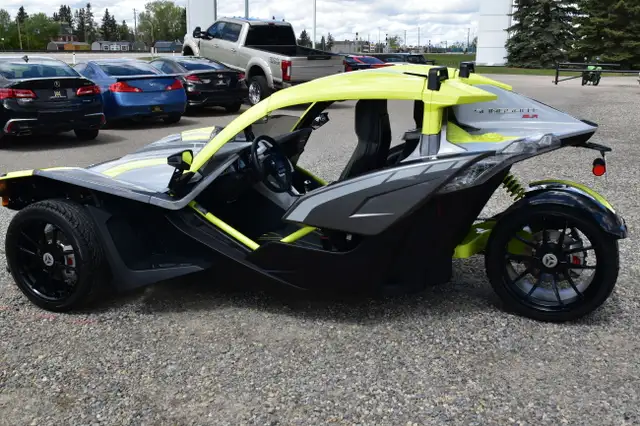 2018 Polaris Other in Street, Cruisers & Choppers in Calgary - Image 3