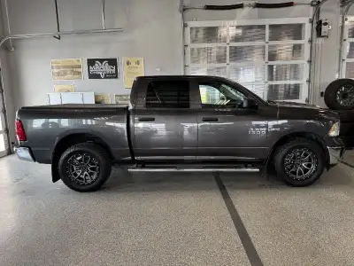 Discover Martin Chrysler, a family-owned gem since 44! With unbeatable service & deals, we're your g...