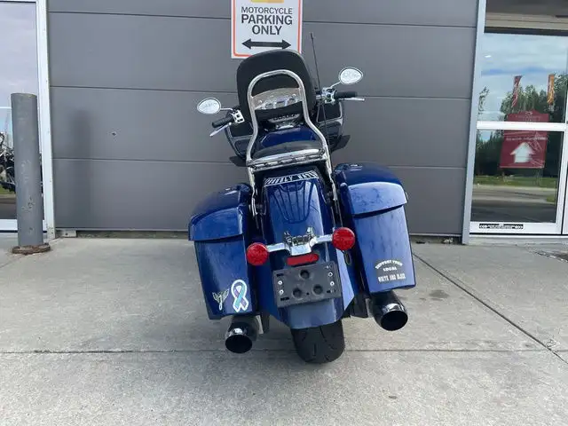 2020 Indian Challenger Limited Deepwater Metallic in Street, Cruisers & Choppers in Calgary - Image 11