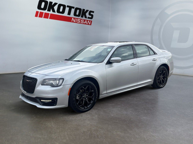 2023 Chrysler 300 in Cars & Trucks in Calgary