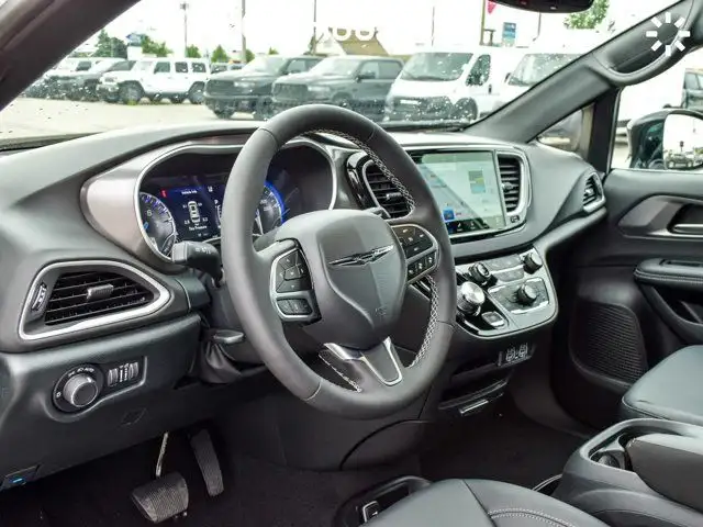2025 Chrysler Grand Caravan SXT 7 Seater Pwr Sliding Doors in Cars & Trucks in Mississauga / Peel Region - Image 21