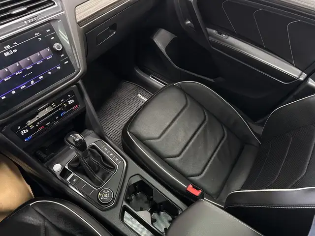 2022 Volkswagen Tiguan Highline R-Line AWD - NAV, Memory Seat, B in Cars & Trucks in Strathcona County - Image 15