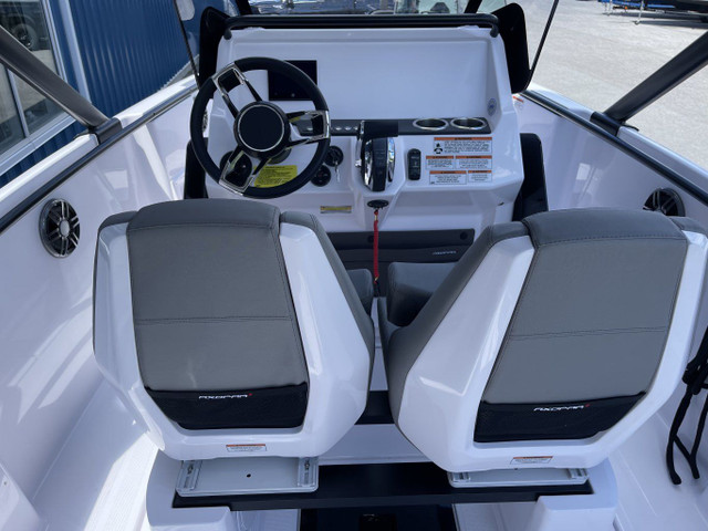 2024 Axopar 22 T-TOP in Powerboats & Motorboats in Kingston - Image 2