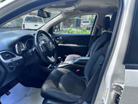 7 PASSENGER IN ABSOLUTE PERFECT CONDITION! 56 SERVICE RECORDS! BRING YOUR TRADE!! Buy with confidenc... (image 7)