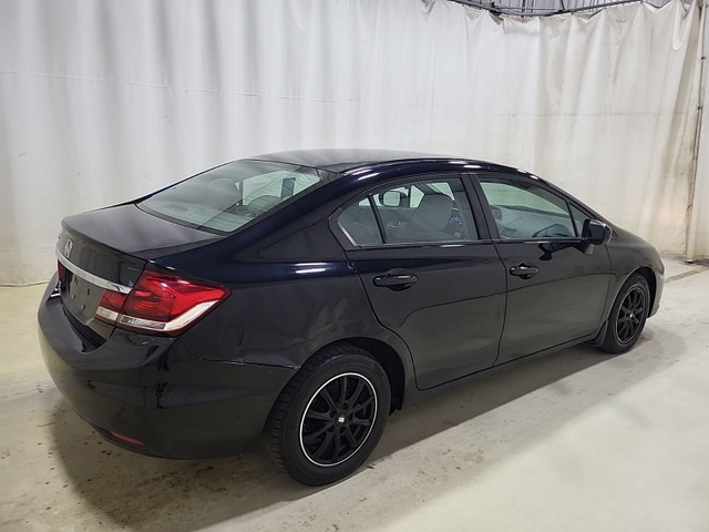 2015 Honda Civic LX | 2 Keys | Clean CarFAX in Cars & Trucks in City of Toronto - Image 4