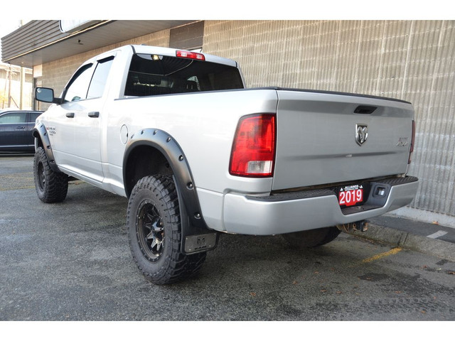 2019 Ram 1500 Classic Express LIFTED, AFTERMARKET WHEELS! in Cars & Trucks in Burnaby/New Westminster - Image 4