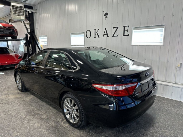 2015 Toyota Camry Hybrid xle in Cars & Trucks in Saguenay - Image 3