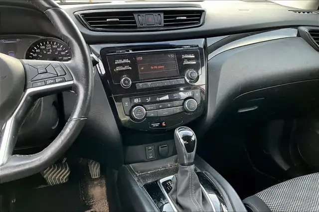 2018 Nissan Qashqai AWD SV in Cars & Trucks in Edmonton - Image 7