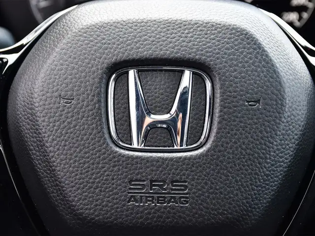 2025 Honda HR-V Sport CARPLAY | DUAL CLIMATE CONTROL | MOONROOF in Cars & Trucks in City of Toronto - Image 24