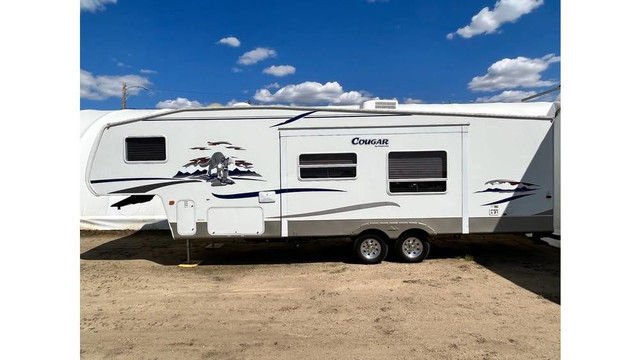 2004 Keystone Cougar BFS 281 in Travel Trailers & Campers in Edmonton - Image 4