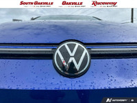 Apple Carplay / Android Auto, Clean Accident History Report, Exterior Parking Camera Rear, Fully aut... (image 8)