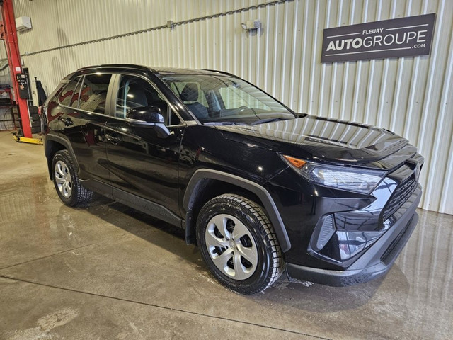 2020 Toyota RAV4 LE AWD AC Cam in Cars & Trucks in Gatineau