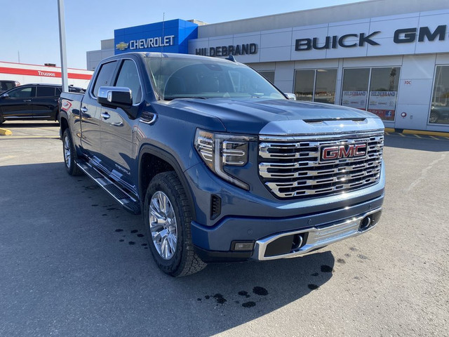 2025 GMC SIERRA 1500 DENALI CREW 4WD in Cars & Trucks in Red Deer