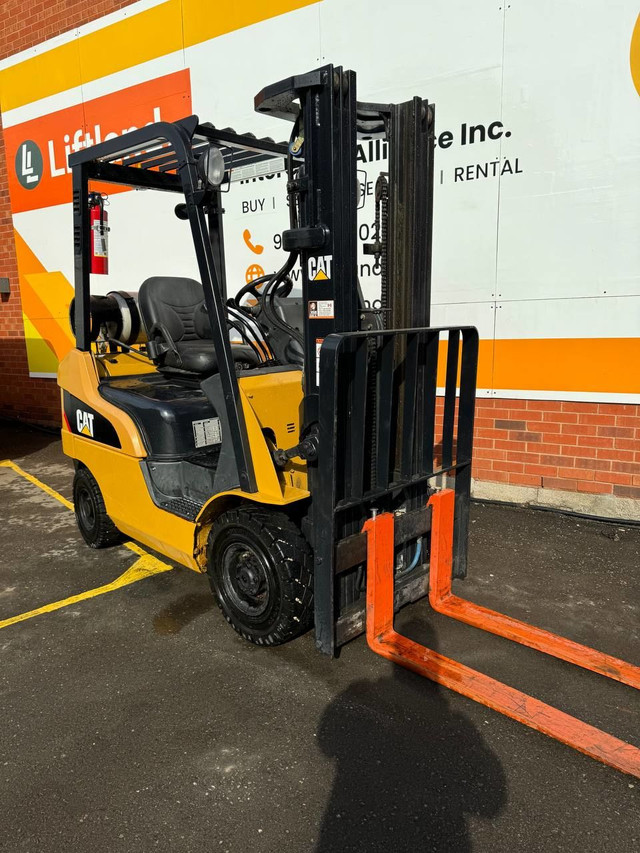 2006 FORKLIFT CAT LPG 2006 SKU#252260 P3500 with 3500 lbs capaci in Heavy Equipment in Mississauga / Peel Region - Image 3