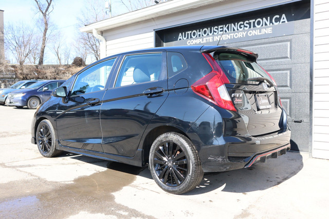 2019 Honda Fit Sport CLEAN CARFAX - BACKUP CAM - APPLE AND AN... in Cars & Trucks in Kingston - Image 4