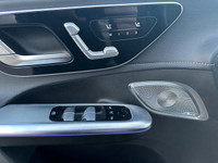 Ambient Lighting Navigation Apple CarPlay/Android Auto Integrated Garage Door Opener Parking Assist... (image 9)