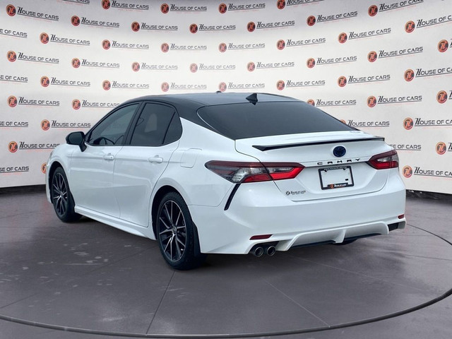  2022 Toyota Camry Hybrid SE Auto in Cars & Trucks in Calgary - Image 4