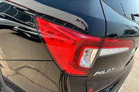 2021 Honda Pilot EX-L Navi AWD – Comfort, Tech & Confidence in One SUV The 2021 Pilot EX-L Navi AWD... (image 6)