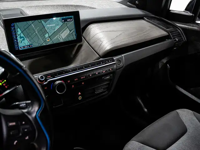 2017 BMW i3 HB w-RANGE EXTENDER PLUG IN HYBRID NAVI REAR VIEW in Cars & Trucks in City of Toronto - Image 16