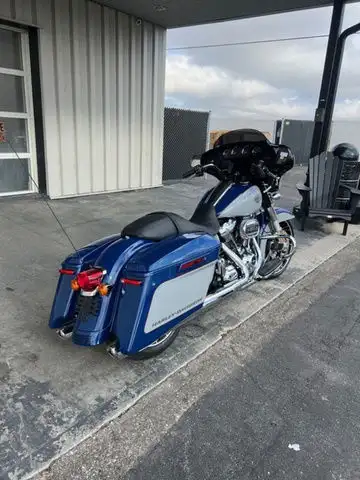 2023 Harley-Davidson FLHXS - Street Glide Special in Sport Touring in Winnipeg - Image 4