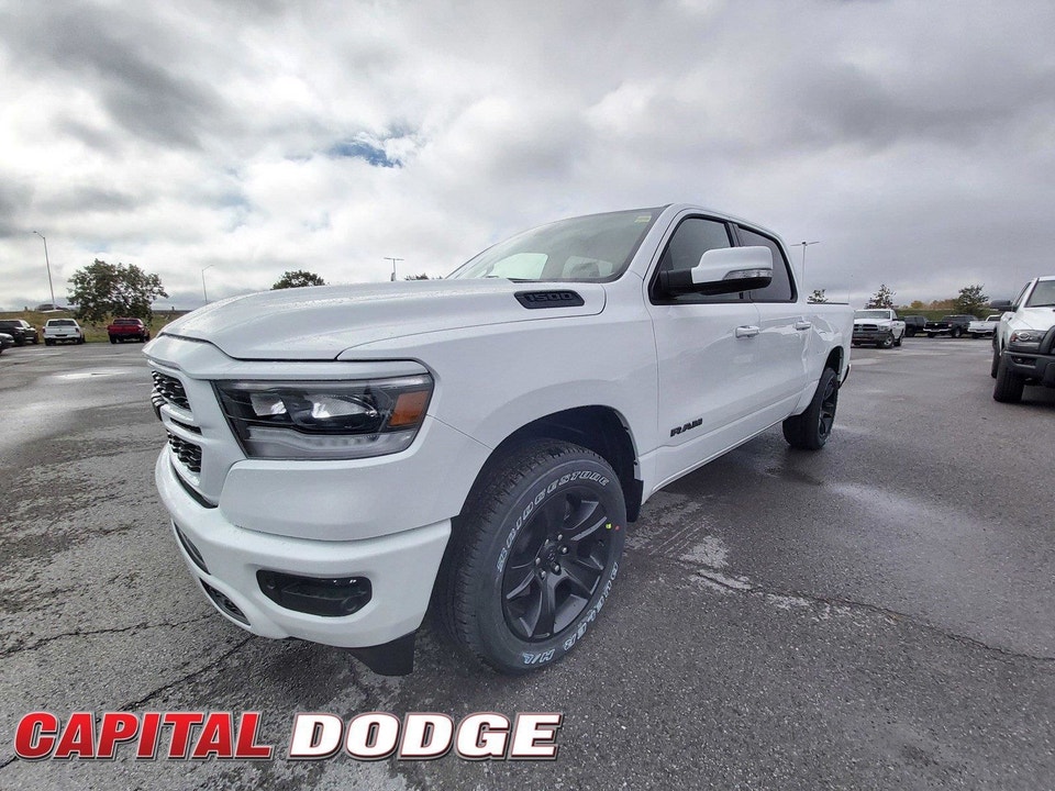 2022 Ram 1500 SPORT