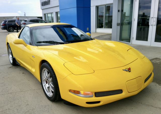 2002 Chevrolet Corvette Z06 5.7L V8 405 HP/ LEATHER/ LOW KMS/ LO in Cars & Trucks in Regina - Image 3