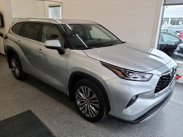 2020 Toyota Highlander Limited AWD, GARANTIE JUSQU EN 2025, in Cars & Trucks in Sherbrooke