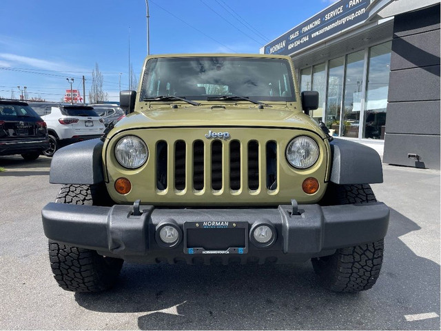 2013 Jeep Wrangler Sport 4WD 3.6L V6 6SPD MANUAL HARD TOP in Cars & Trucks in Delta/Surrey/Langley - Image 2