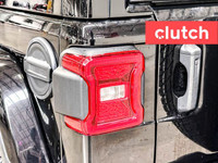 NO ACCIDENTS / CLEAN CARFAX / Auto Dimming Rearview Mirror, Front Heated Seats, Climate Control and... (image 9)