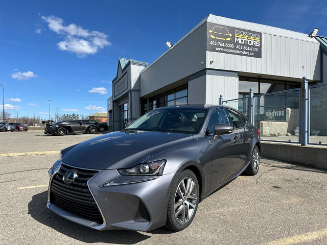  2020 Lexus IS IS300-Push button Start-Back up Cam-Leather in Cars & Trucks in Calgary