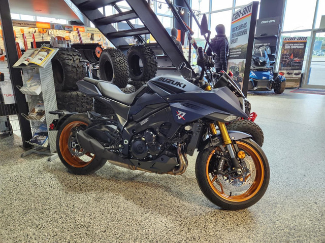 2023 Suzuki GSX-S1000R Katana in Sport Bikes in Lévis - Image 2