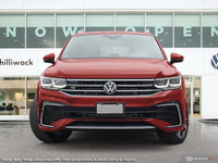 This Volkswagen Tiguan boasts a Intercooled Turbo Regular Unleaded I-4 2.0 L/121 engine powering thi... (image 1)