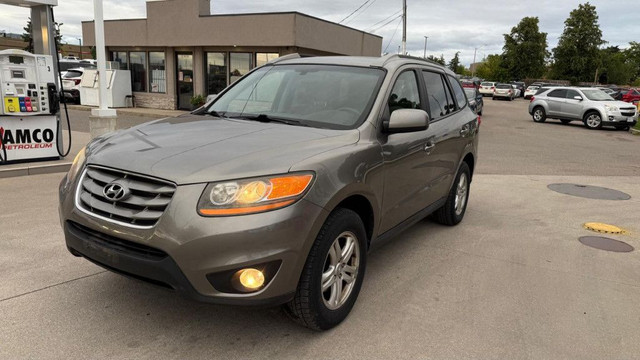 2011 Hyundai Santa Fe Front-wheel Drive 4dr V6 Automatic GL in Cars & Trucks in Mississauga / Peel Region
