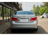 2007 Lexus ES350 Lexus ES sedan with 115,000 kilometers from new. Powered by a 3.5l V6 engine produc... (image 4)