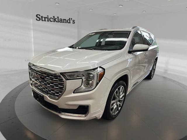 2023 GMC TERRAIN DENALI AWD in Cars & Trucks in Stratford