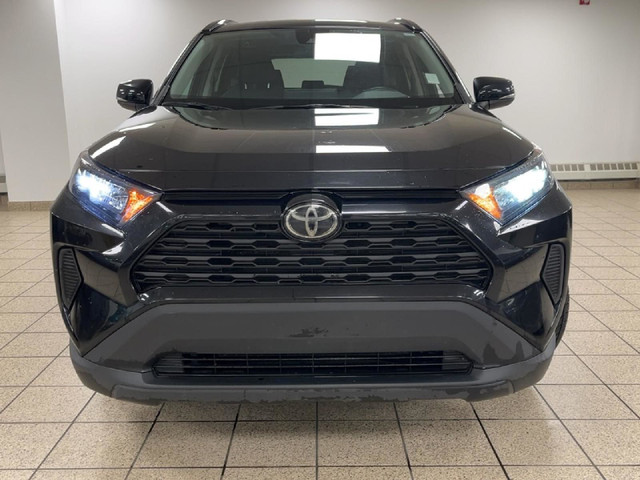 2021 Toyota RAV4 LE in Cars & Trucks in Calgary - Image 4